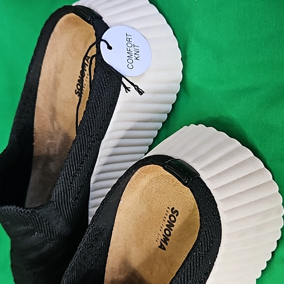 SONOMA Simangi Black slip on Comfort knit 2.5 inch lift memory foam shoes - Picture 7 of 14